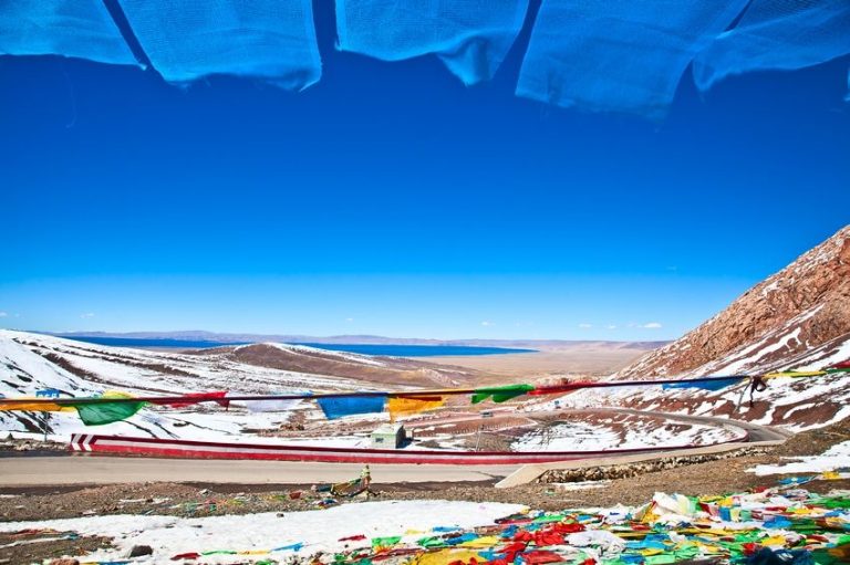 Largen-la pass way to Namtso lake Tibet